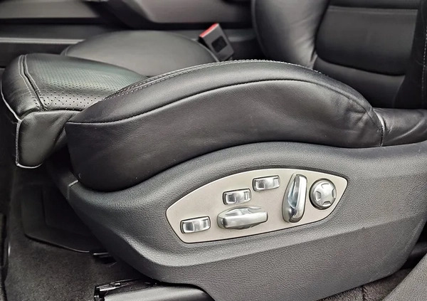 Porsche Cayenne cena 159900 przebieg: 130000, rok produkcji 2017 z Lubień Kujawski małe 781